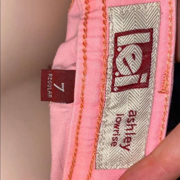 ripped light pink shorts - Picture 4 of 5